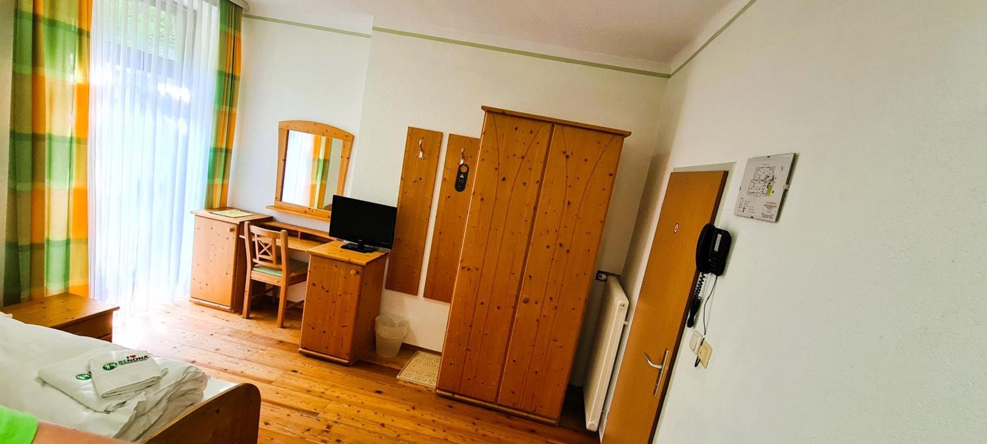 Kurhotel Renona Rehabilitation Земмеринг Экстерьер фото