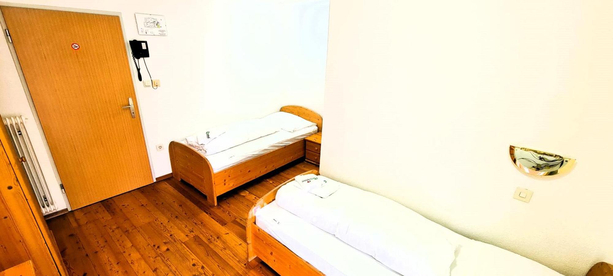 Kurhotel Renona Rehabilitation Земмеринг Экстерьер фото